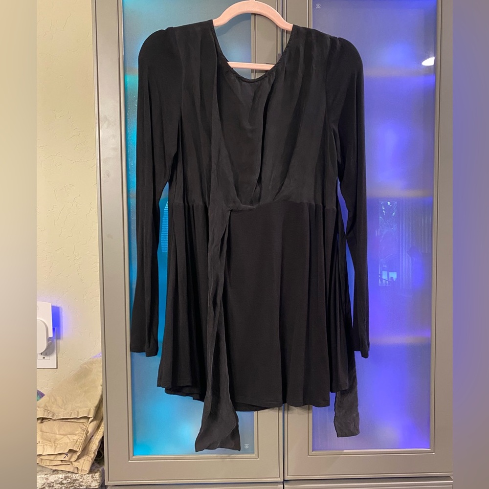 Pea in the Pod Wrap Top